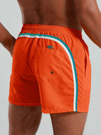 Oranssien uimashortsien yksityiskohta