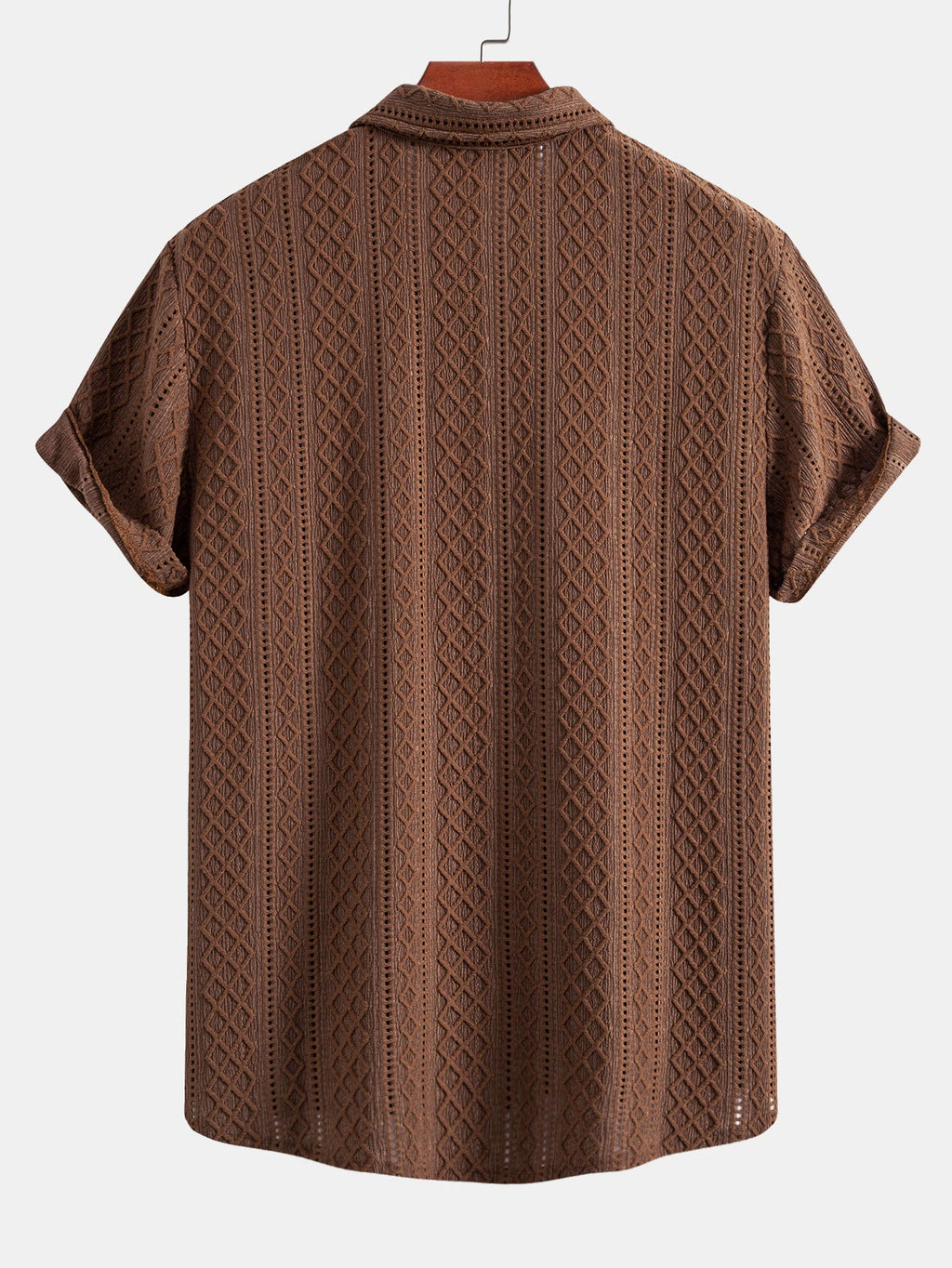 Setti: jacquard-nappipaita vinoneliökuviolla ja kreppipintaiset shortsit