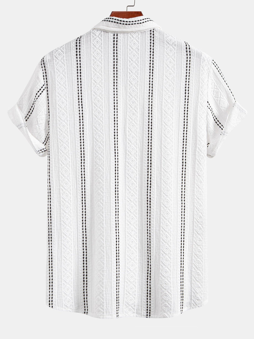Setti: geometrinen jacquard-nappipaita ja kreppipintaiset shortsit