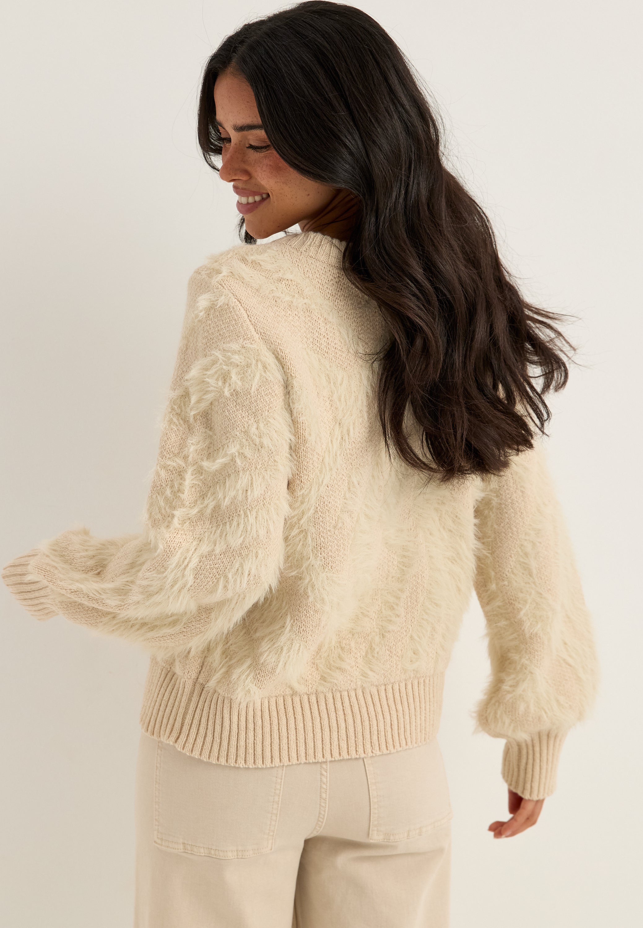 Beige neulepaita, pallohihat