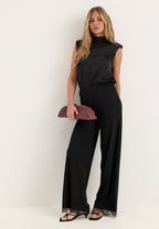Musta satiinipusero, lyhyet hihat