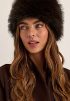 Ruskea tekoturkishattu