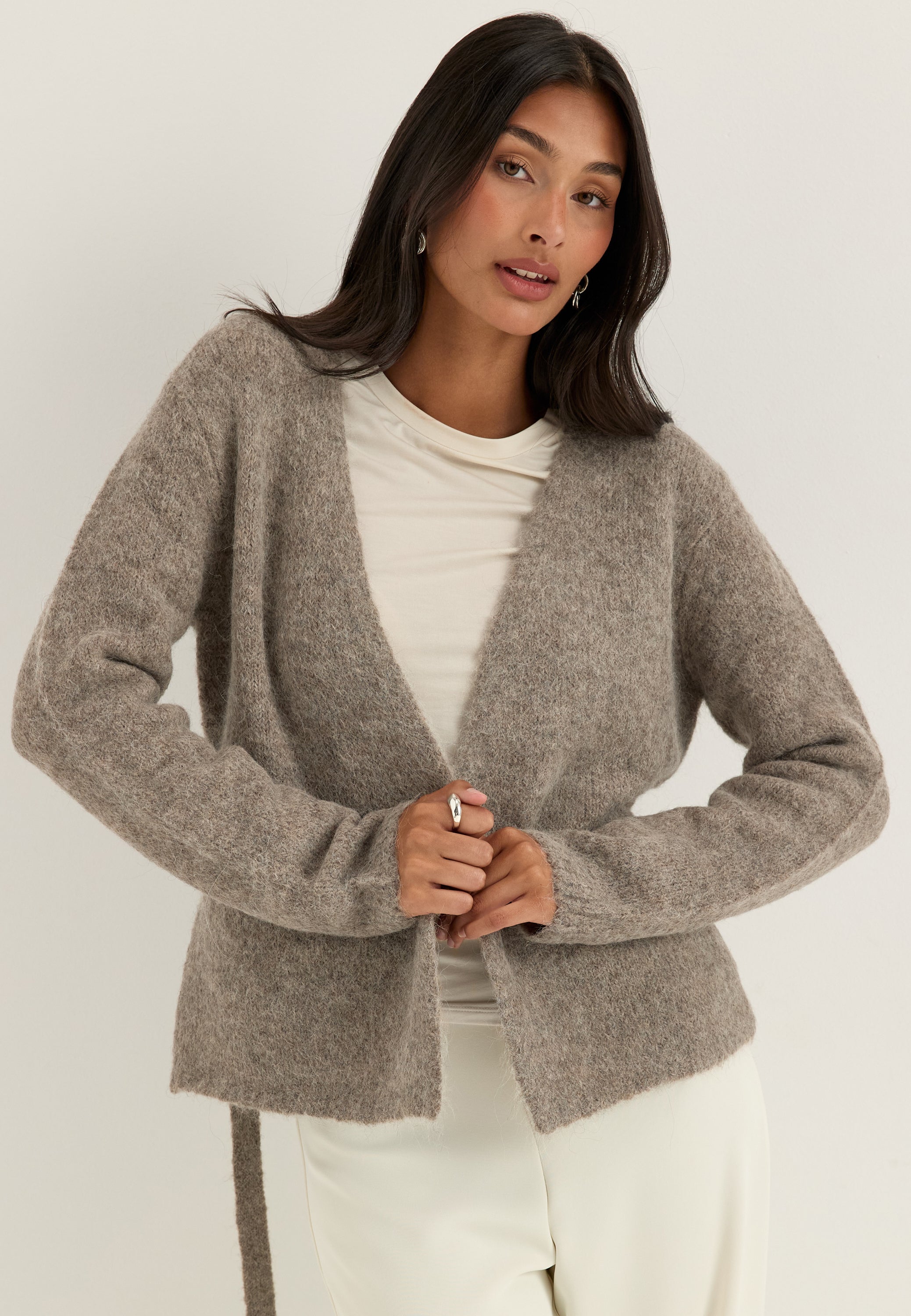 Beige neulecardigan
