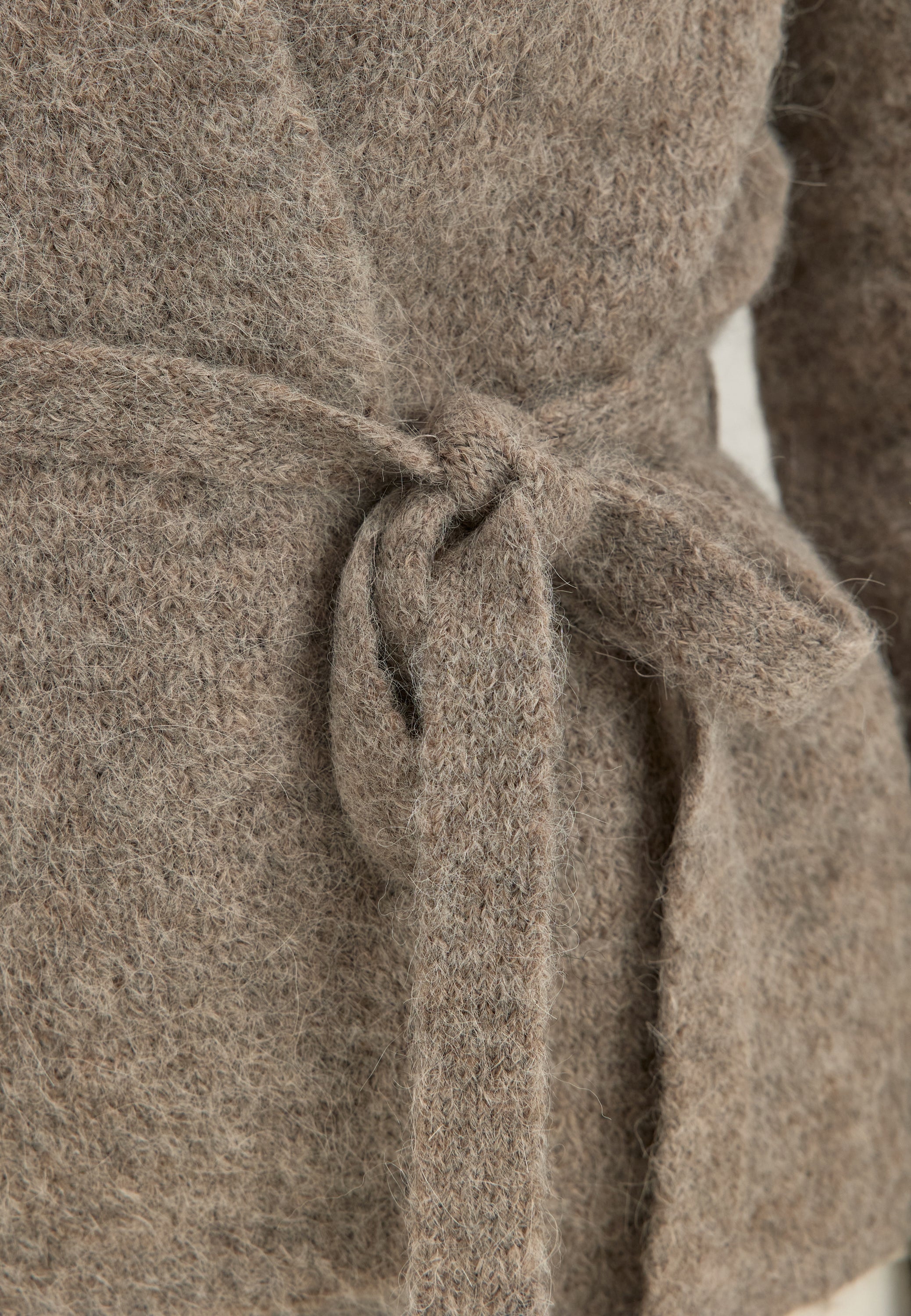 Beige neulecardigan