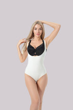 Vartaloa muotoileva bodypuku