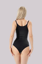 Vartaloa muotoileva bodypuku