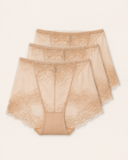 Conjunto de três cuecas boxer de renda nude