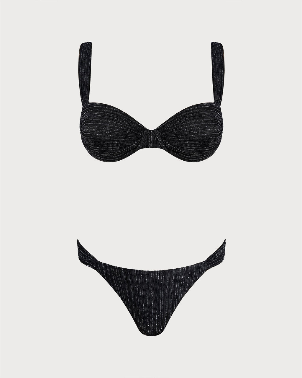 Paljettibikinit tuellisilla kupeilla, musta