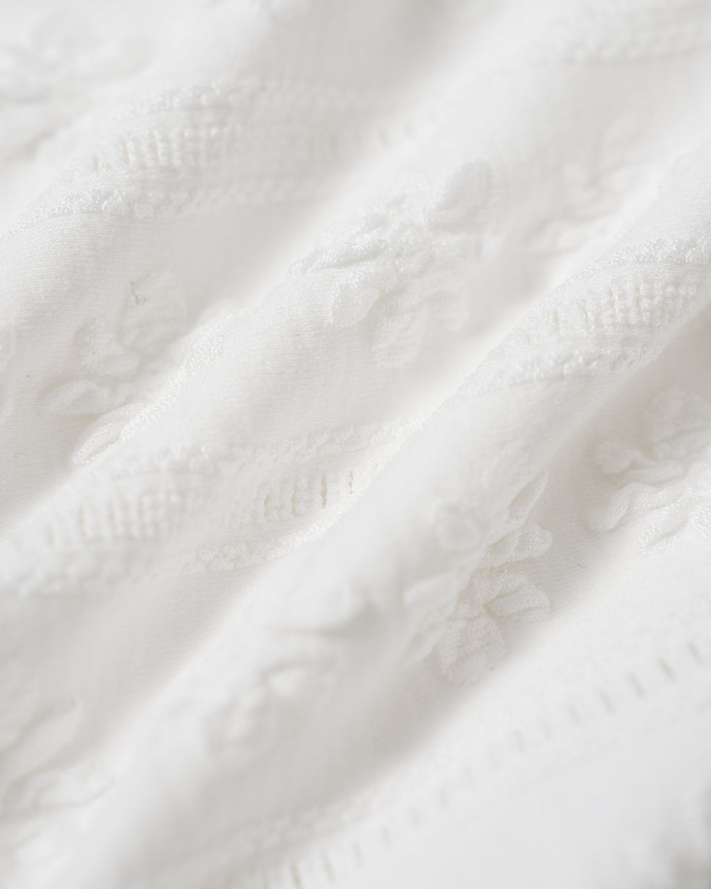 Jacquard-bandeau-bikinit halterneckillä, valkoinen